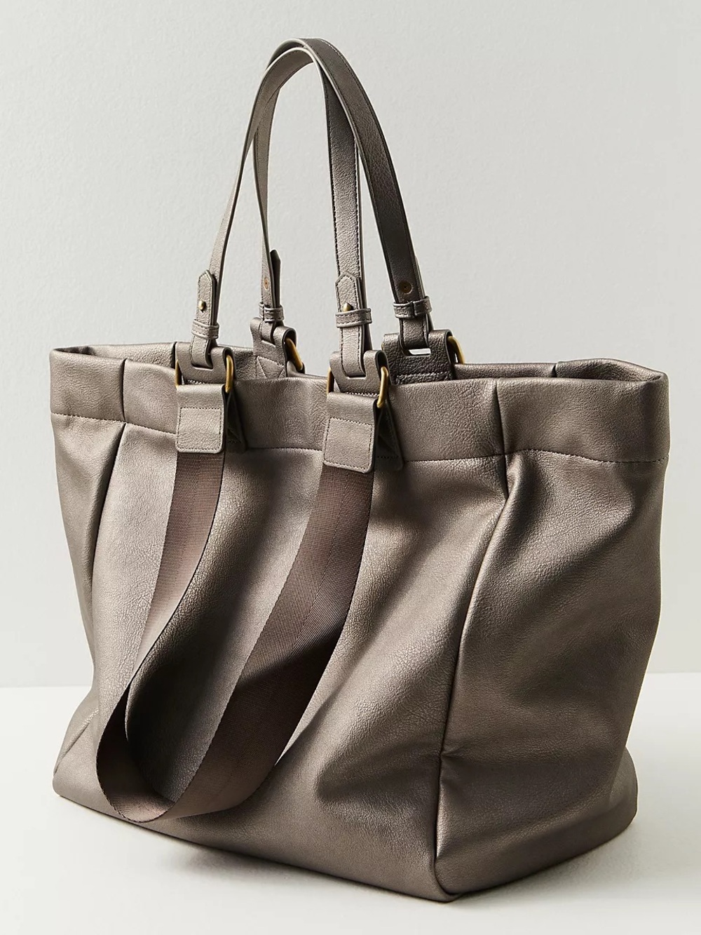 Free People Ventura Vegan Tote Bag NWT - Picture 3 of 8